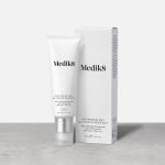 Medik8® • Advanced Day Ultimate Protect™ SPF 50+ • Krem nawilżający z fotoliazą, zwalczający oznaki starzenia skóry SPF 50 + PA++++ • 50ml - obrazek 2